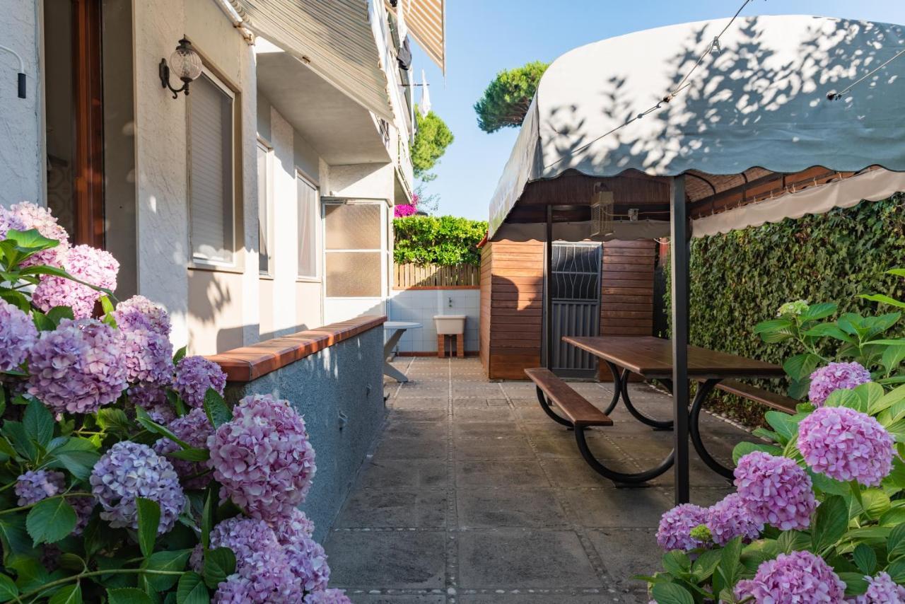 Apartment Holiday Versilia Камайоре Экстерьер фото